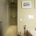 Ca Sbrisiga In By Halldis Apartment Moltrasio