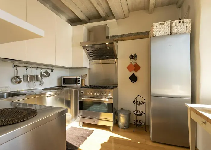 Ca Sbrisiga In By Halldis Lägenhet