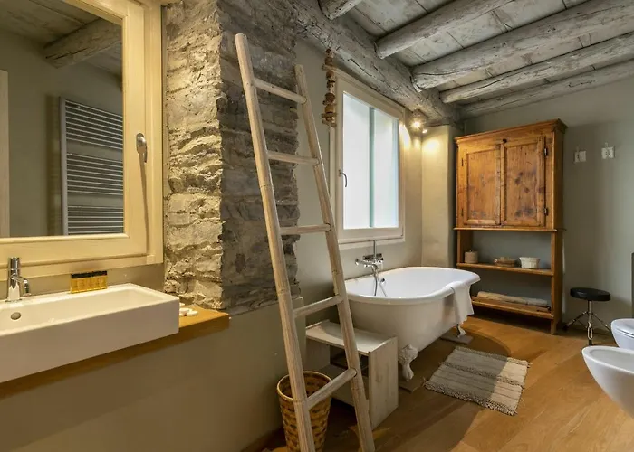 Ca Sbrisiga In By Halldis Moltrasio