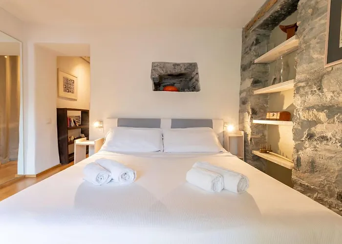 Ca Sbrisiga In By Halldis * Moltrasio