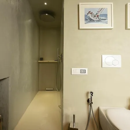 Ca Sbrisiga In By Halldis Apartment Moltrasio